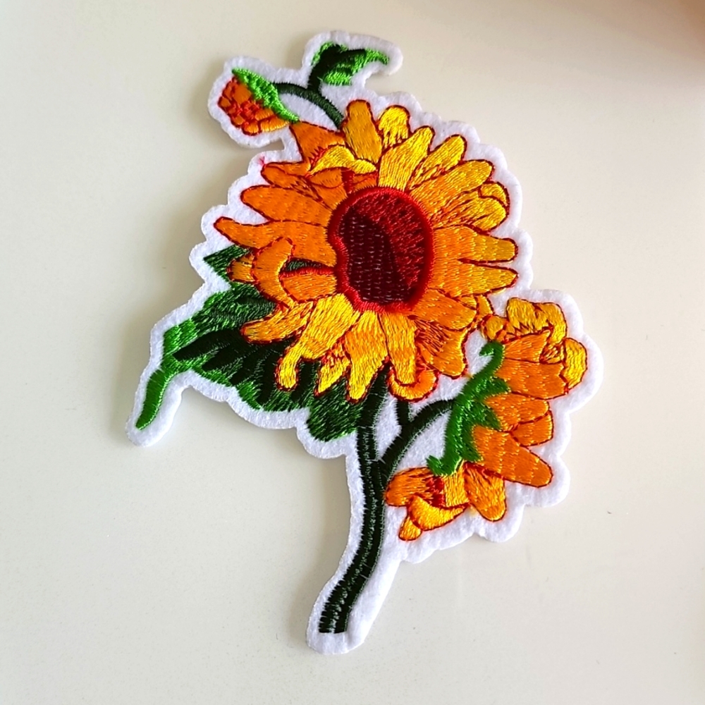 Extra LARGE SUNFLOWER EMBROIDERED IRON ON PATCH